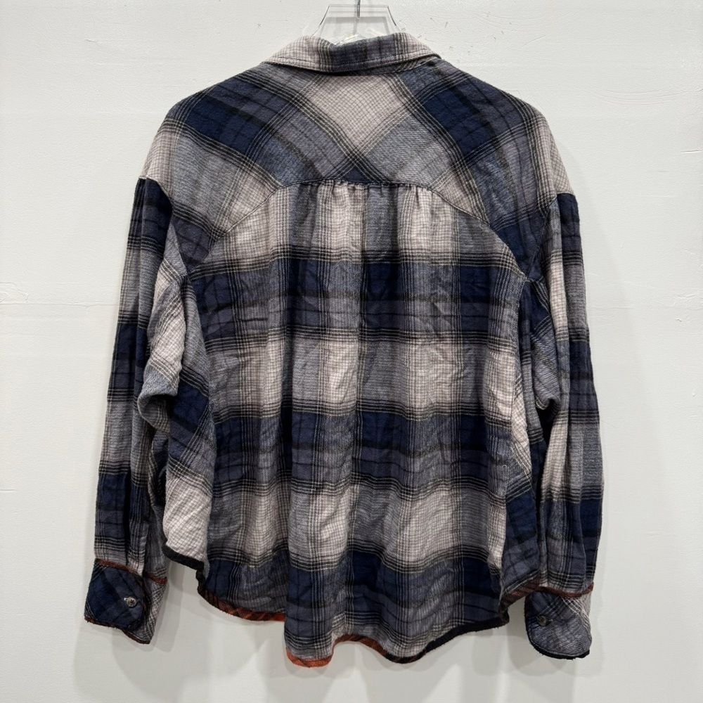 BDG Urban Outfitters Karl Slouchy Flannel Button Down Shirt Medium - Picture 3 of 10